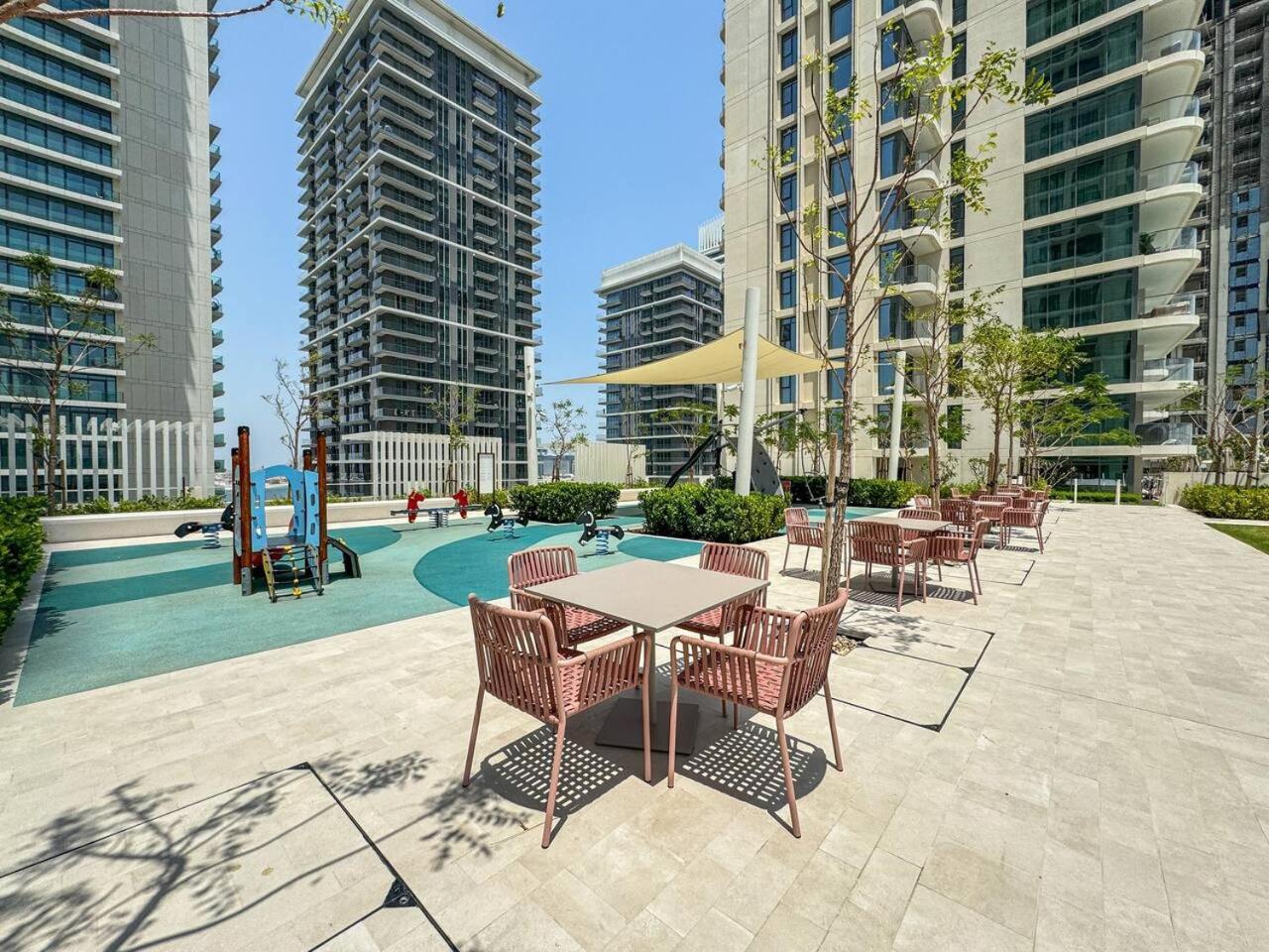 Apartment Gorgeous Beachfront 2 Bed Retreat In Marina Vista