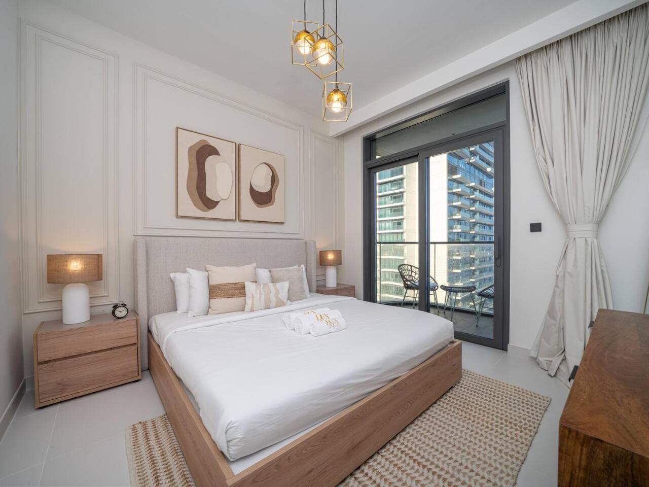 Gorgeous Beachfront 2 Bed Retreat In Marina Vista