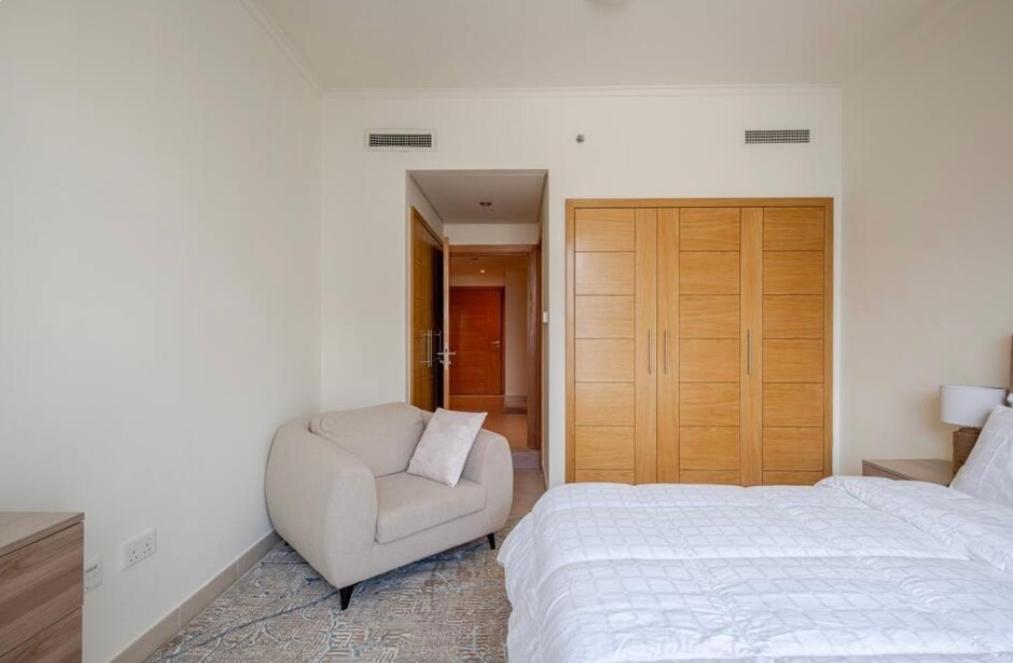 Downtown 2 Bedroom Family Opposite Mall & Fountain *