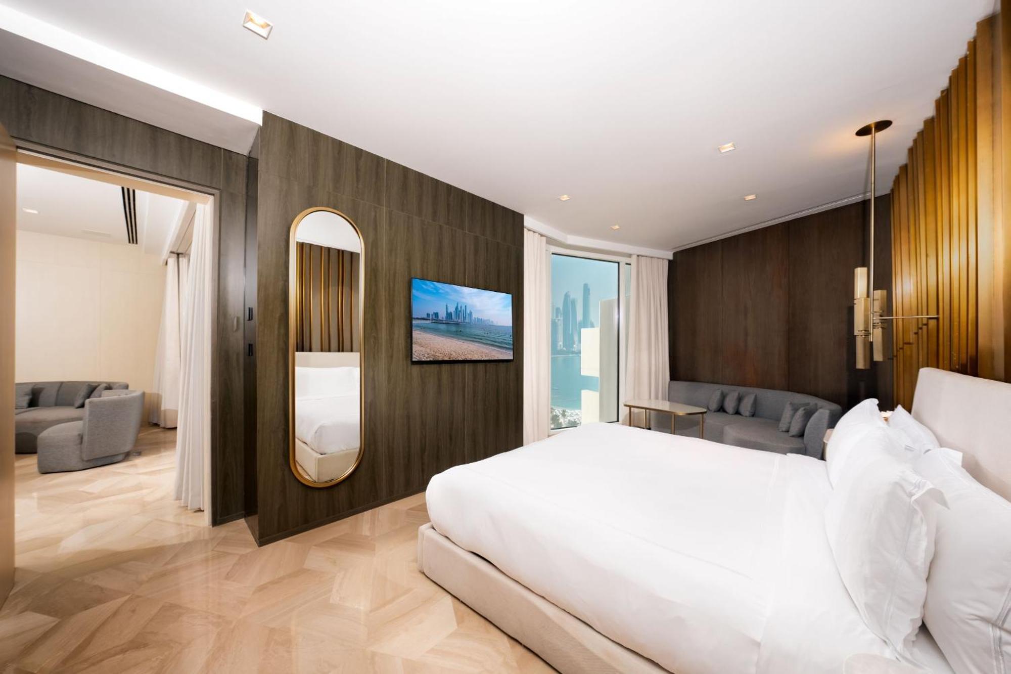 Resort Five Palm Jumeirah Dubai