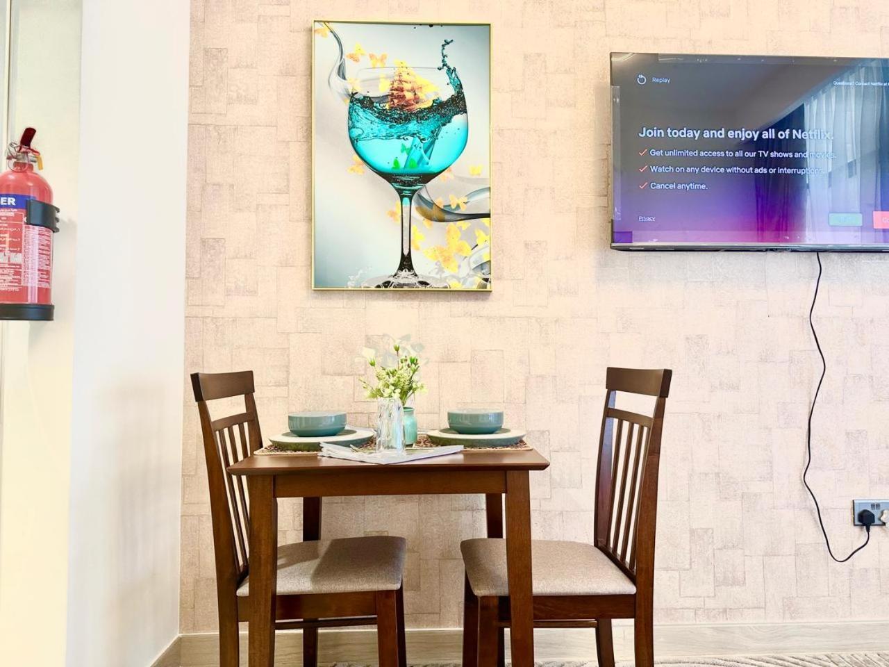 Apartment Living With Burj Khalifa