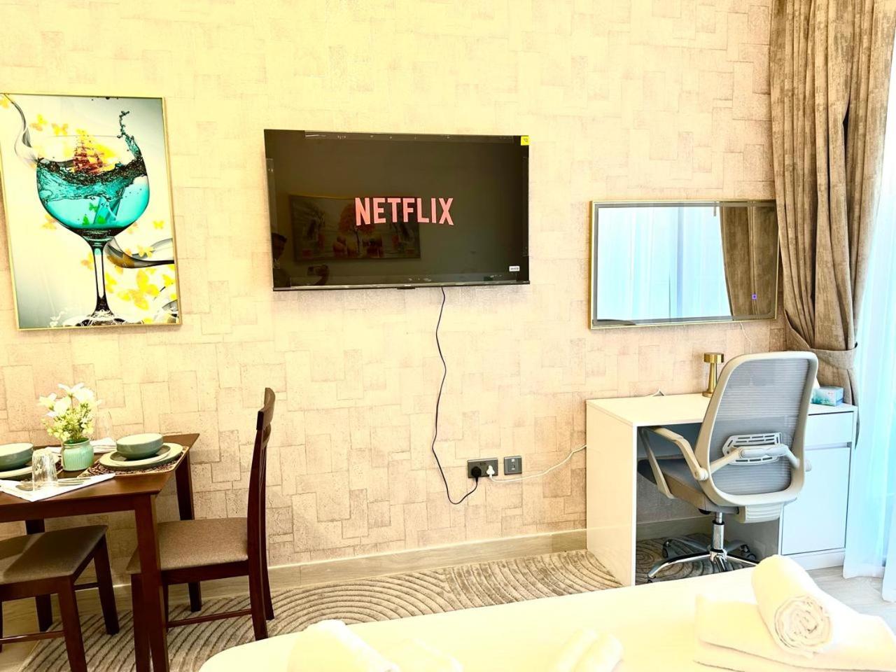 Living With Burj Khalifa Apartment *