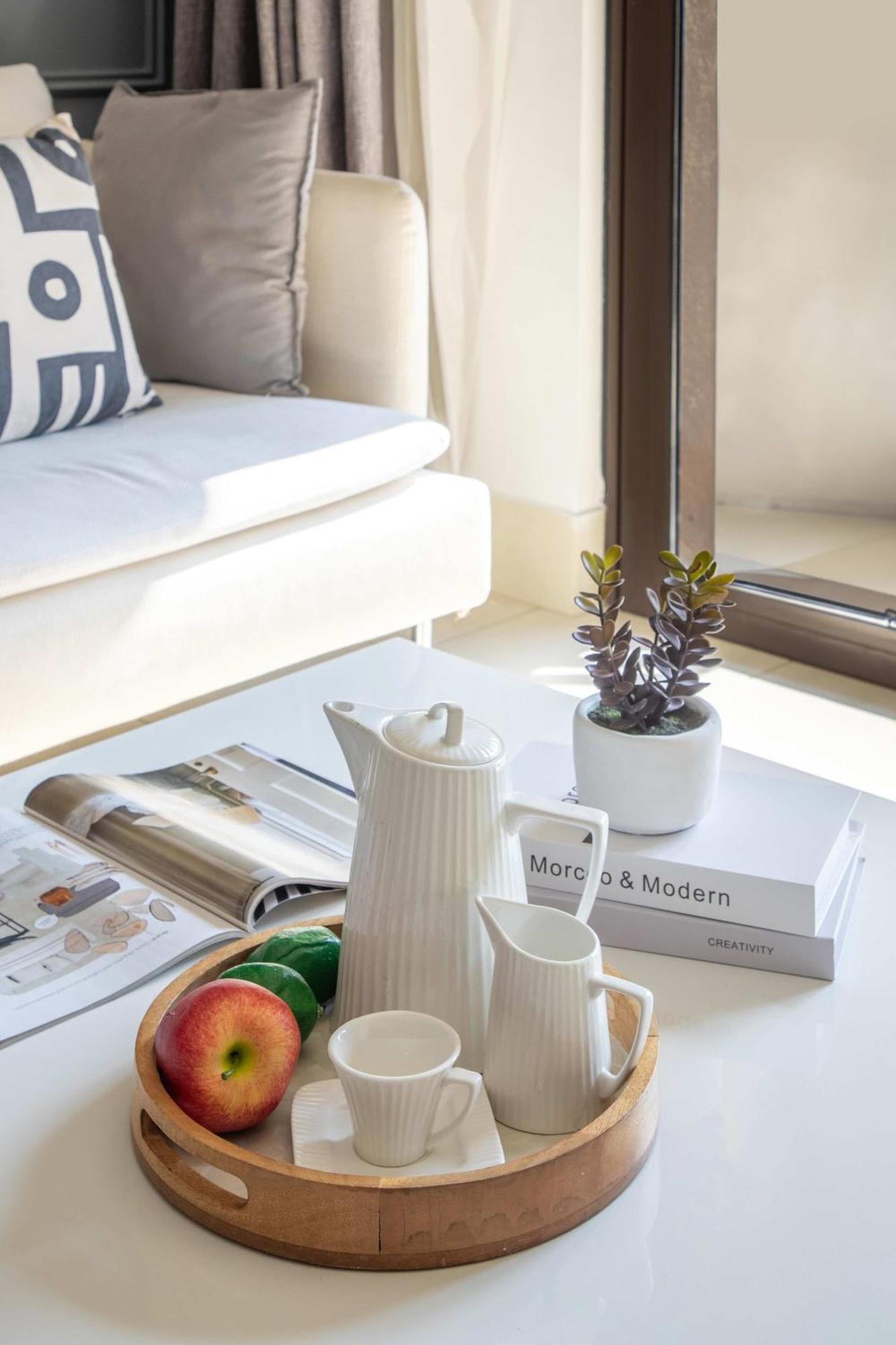 Frank Porter - Yansoon 5 * Dubai
