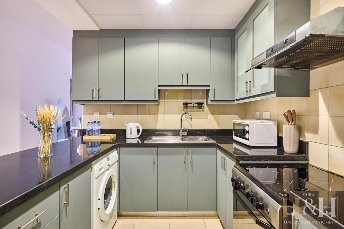Stunning Views Of Sea, Eye & Jbrwalk Apartment Dubai