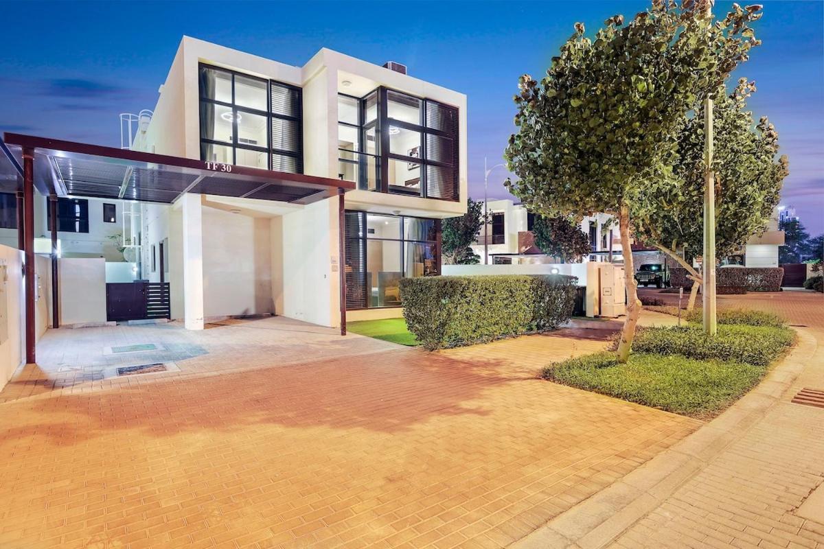 Villa First Class Ultimate Luxury Escape Dubai
