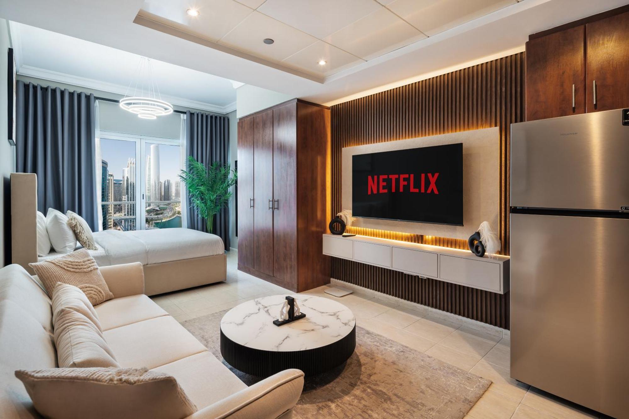 Premium In Jlt Near Metro Apartment Dubai