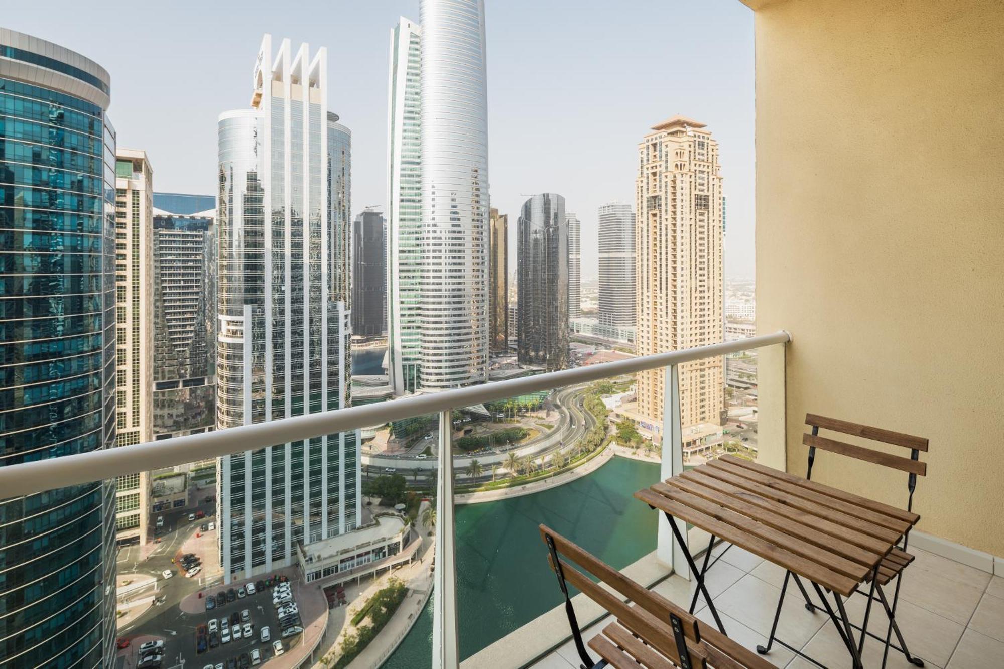 Apartment Premium In Jlt Near Metro Dubai