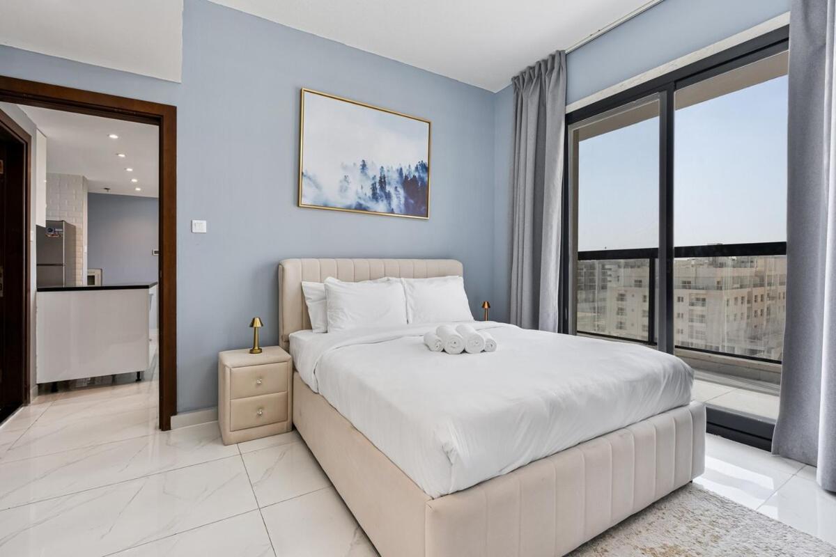 1br With Gym Access And Rooftop Pool Apartment