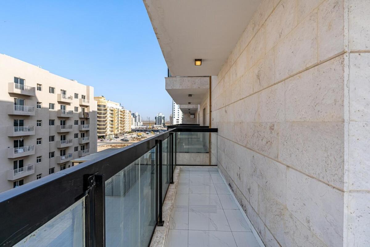 1br With Gym Access And Rooftop Pool *