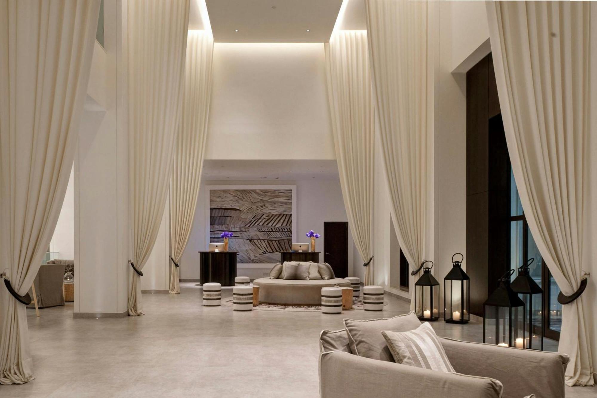 Boulevard, Autograph Collection 4*