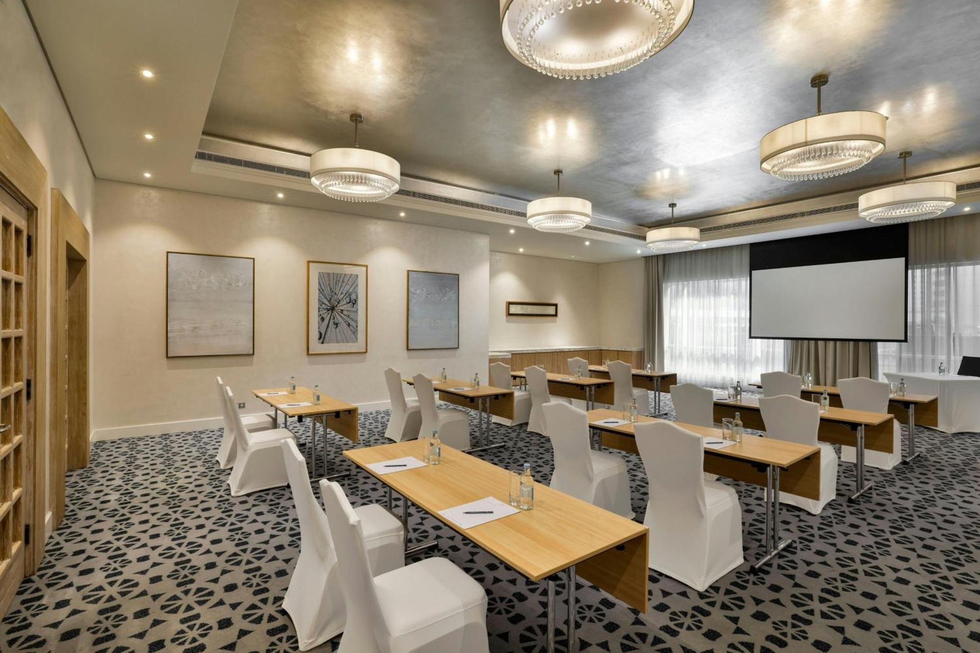 Al Habtoor Grand Resort, Autograph Collection 5* Dubai