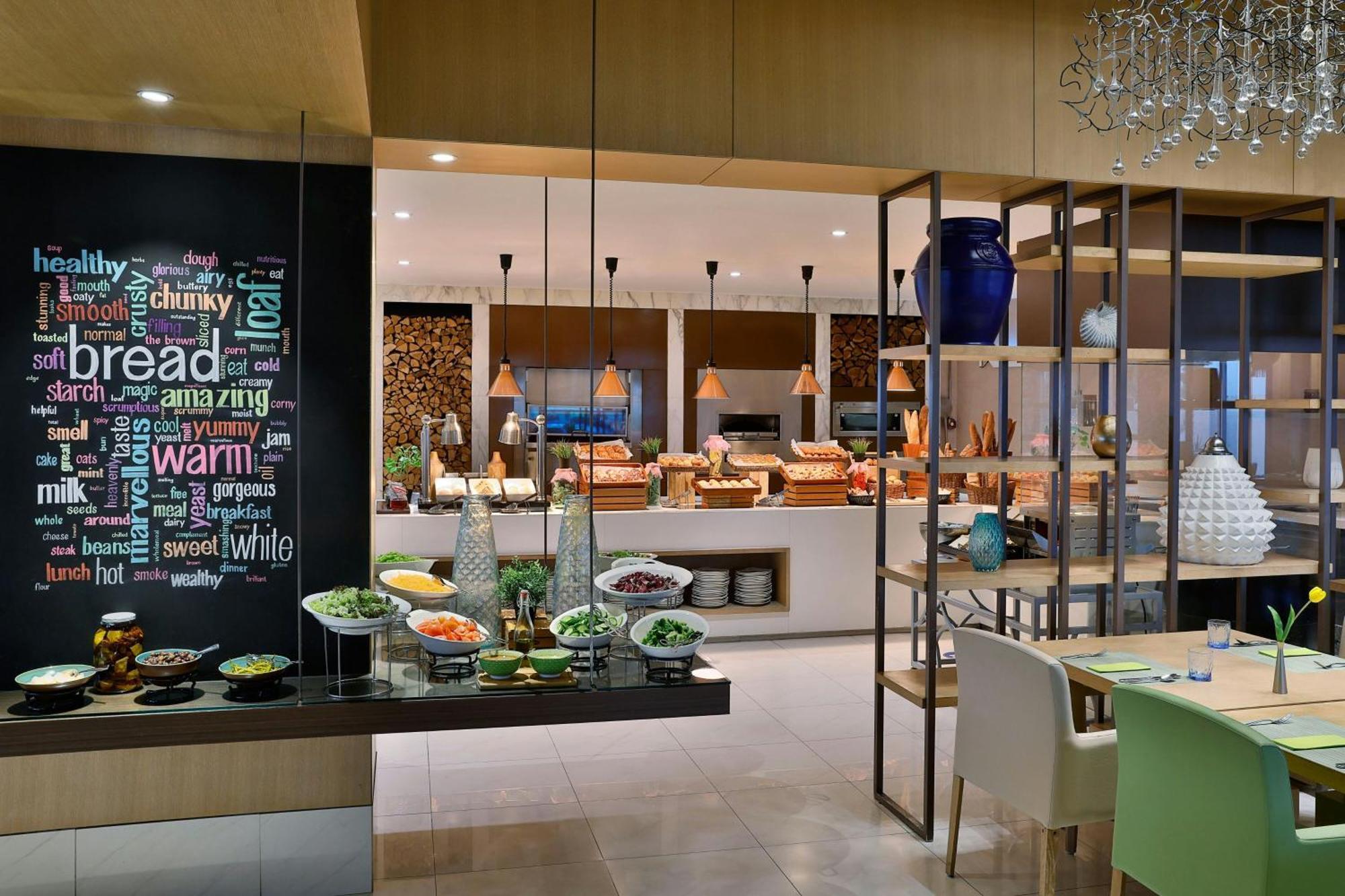 Al Habtoor Grand Resort, Autograph Collection Dubai