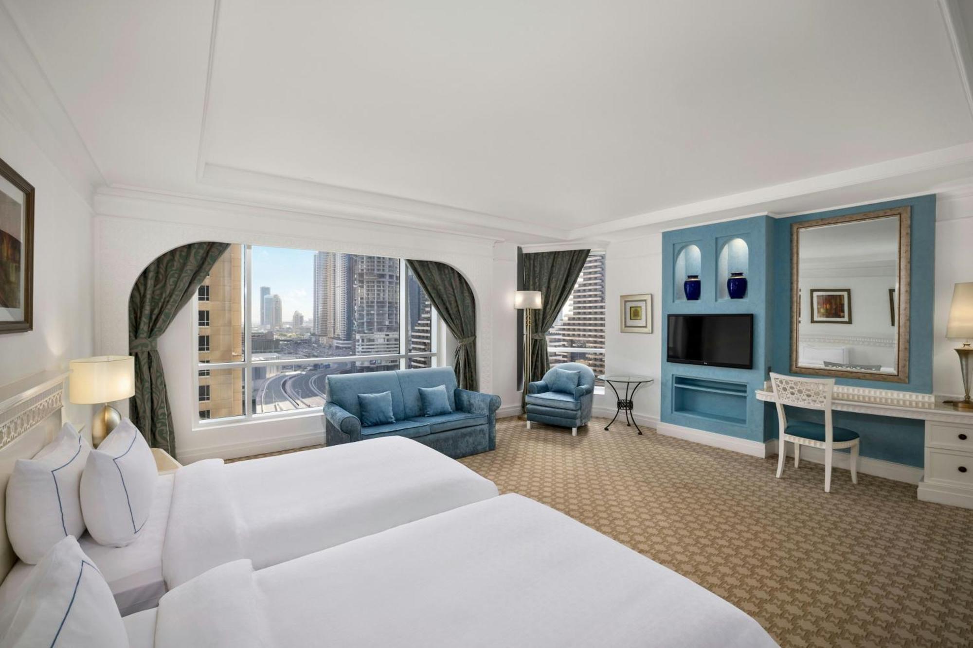 Resort Al Habtoor Grand Resort, Autograph Collection 5*