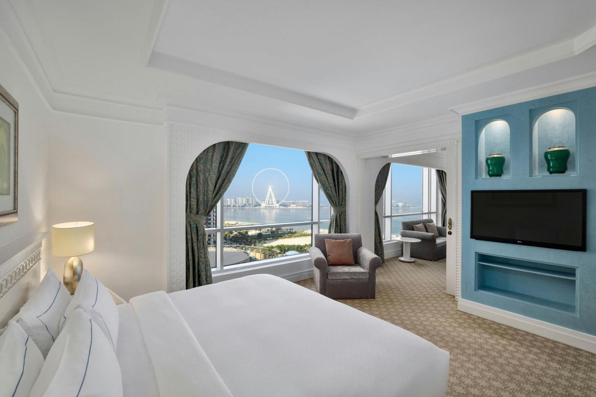 Al Habtoor Grand Resort, Autograph Collection Resort 5*