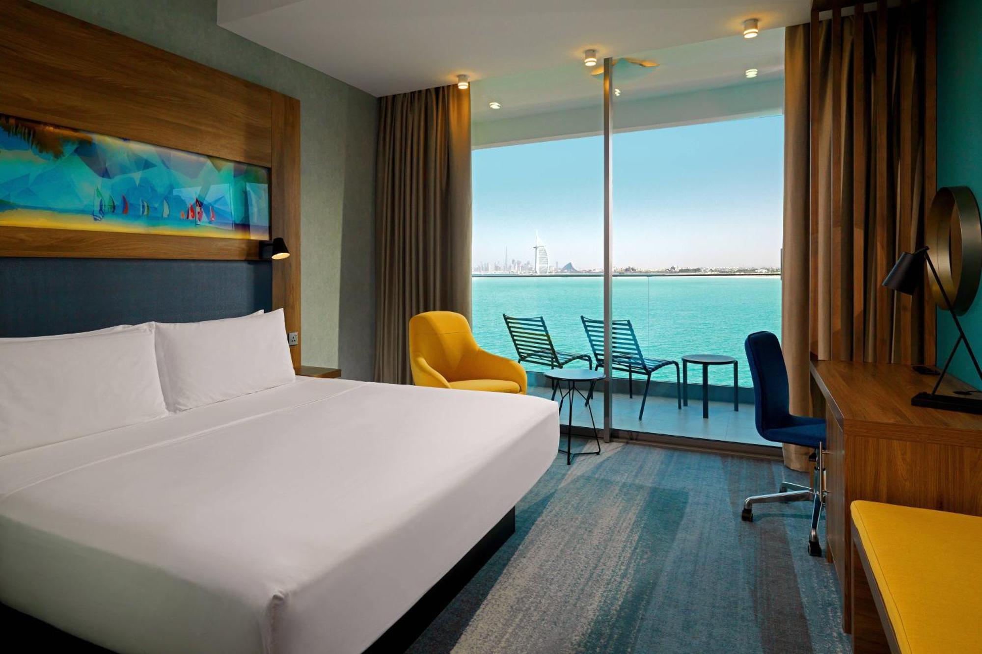 Aloft Palm Jumeirah Resort Dubai