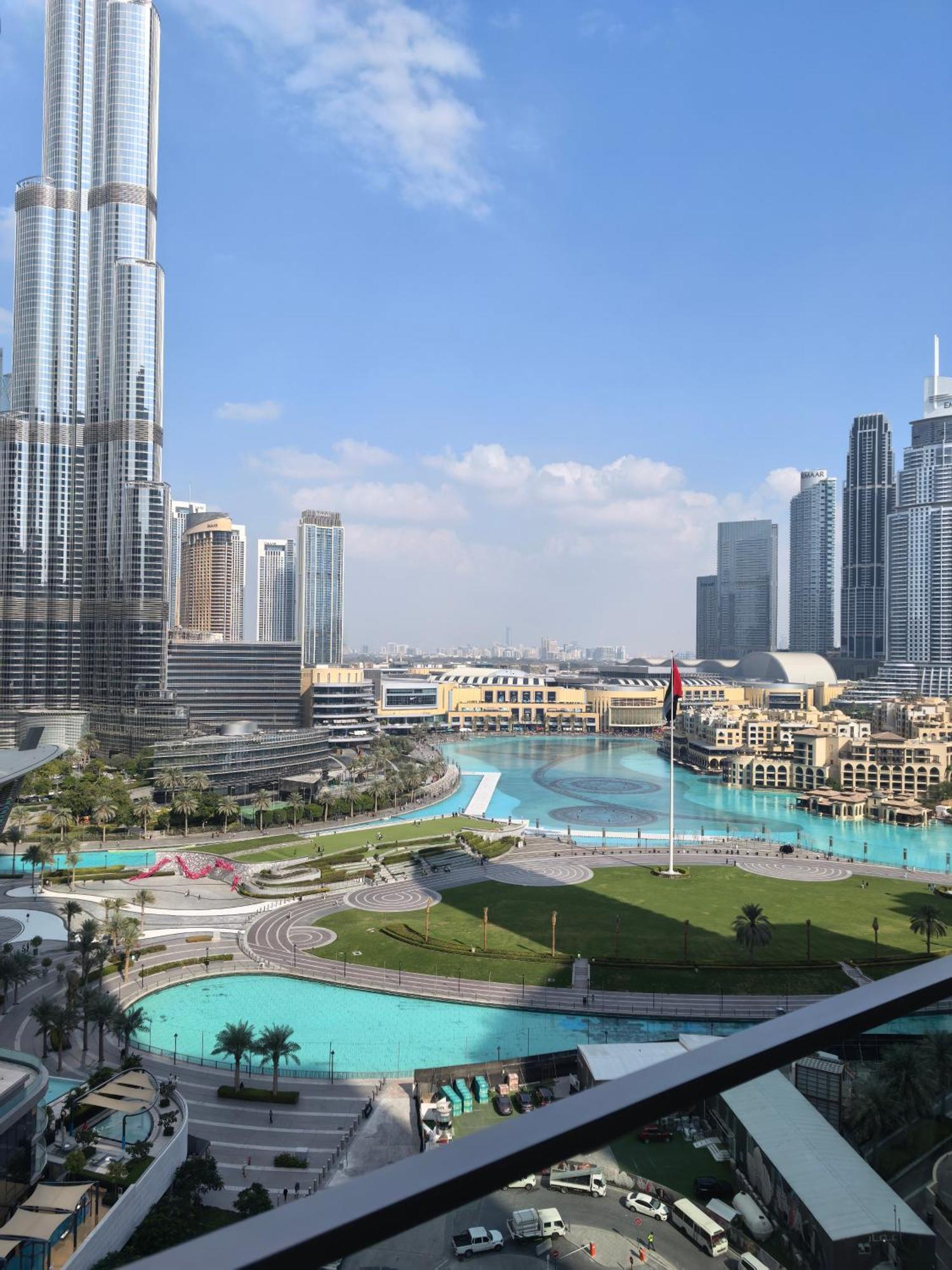 Spectacular Views Of Burj & Fountain - 2 Br * Dubai