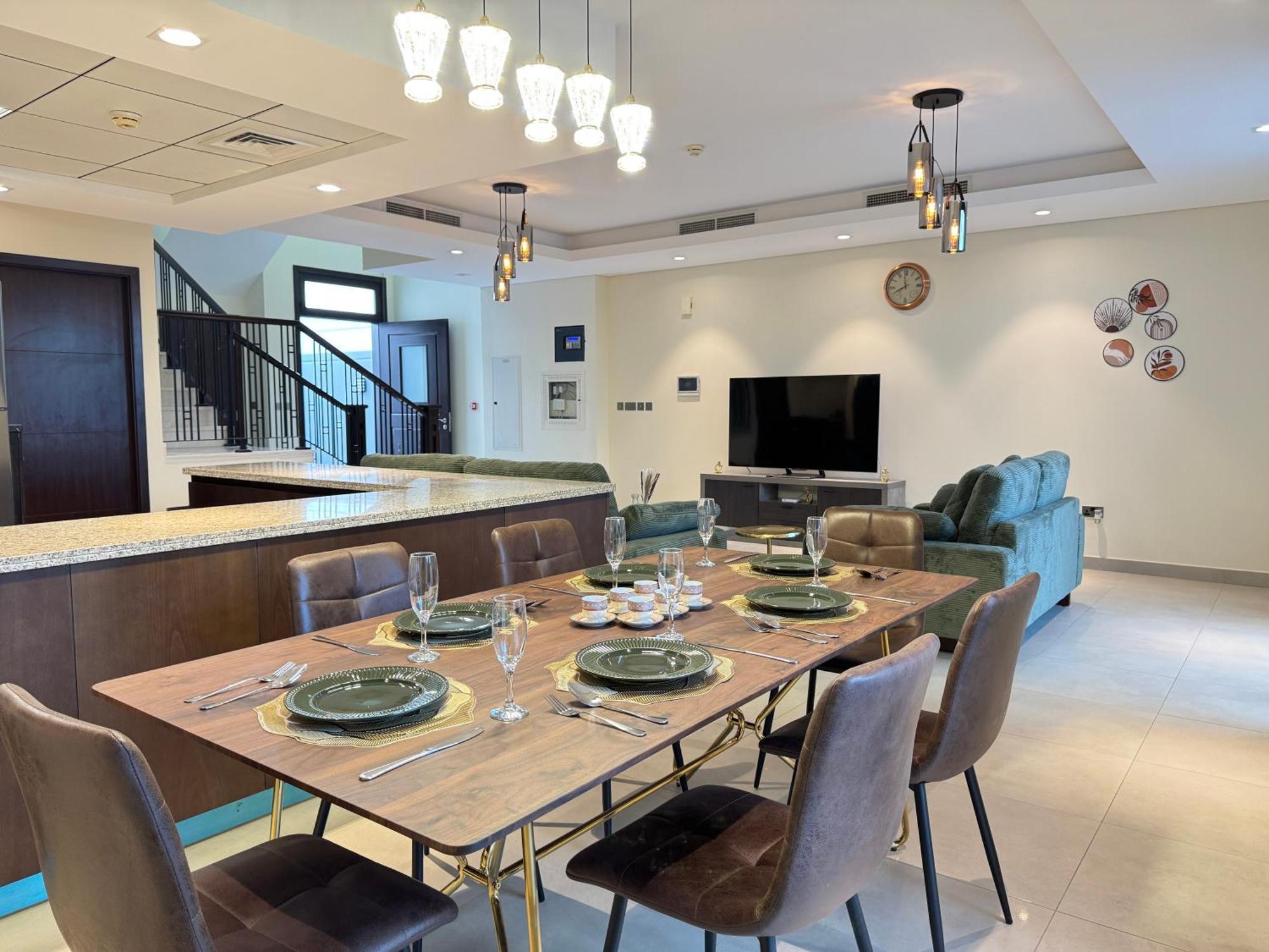 Villa Serene & Spacious 3br En-suite With Assistant's - Walk To Mall & Restaurants *
