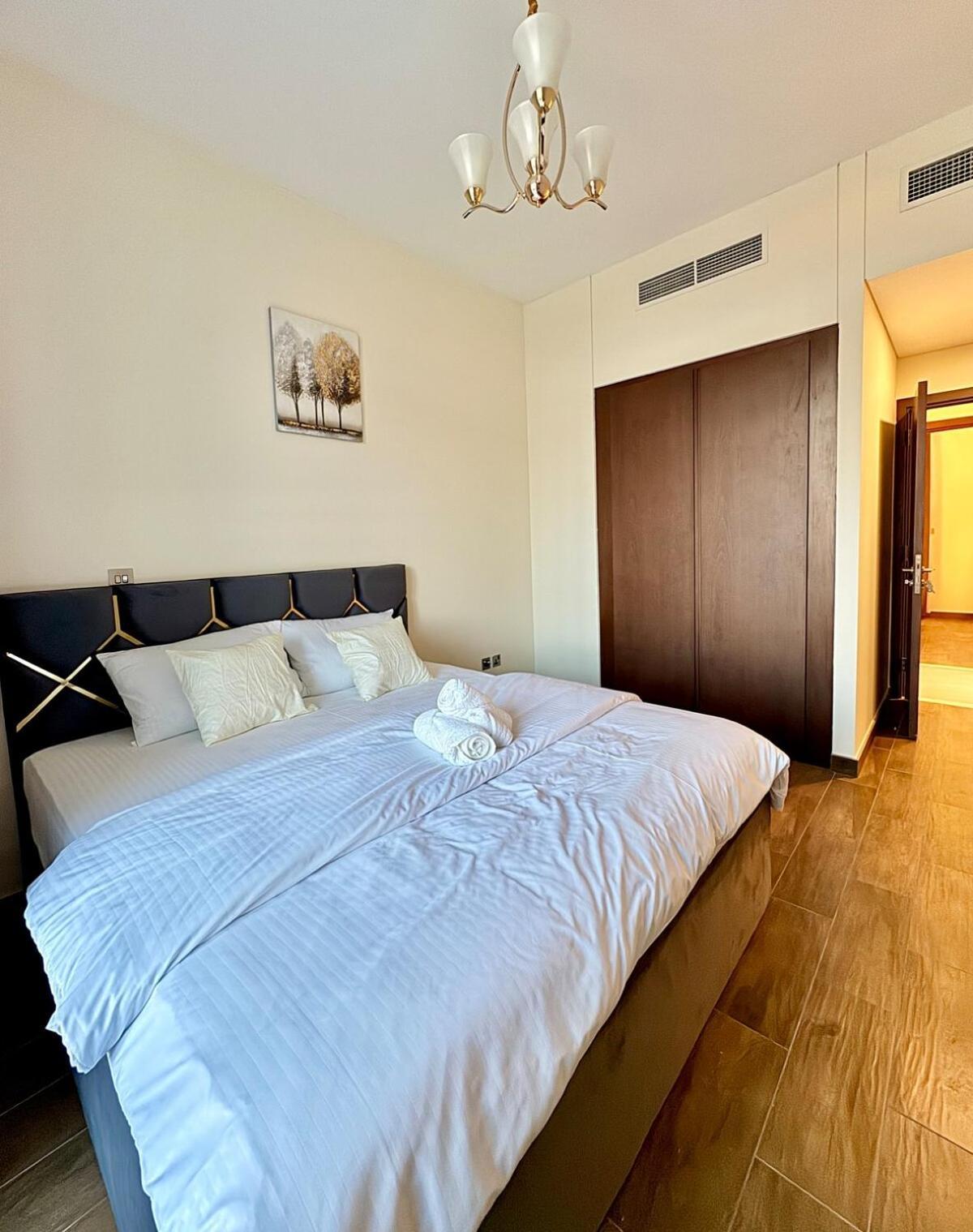 Serene & Spacious 3br En-suite With Assistant's - Walk To Mall & Restaurants Dubai
