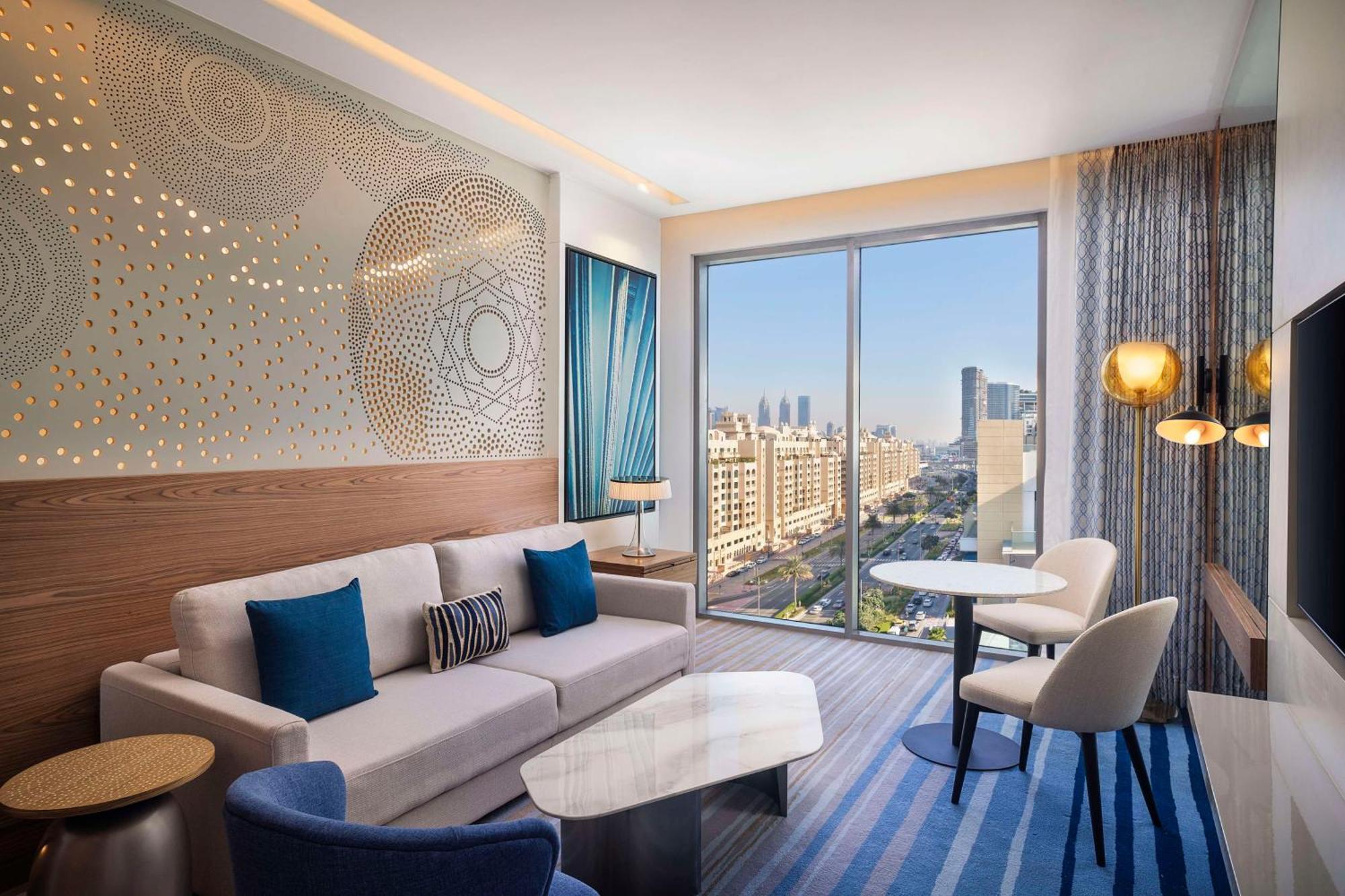 Tumbi West Palm Dubai,tapestry Collection Hilton Hotel 4*