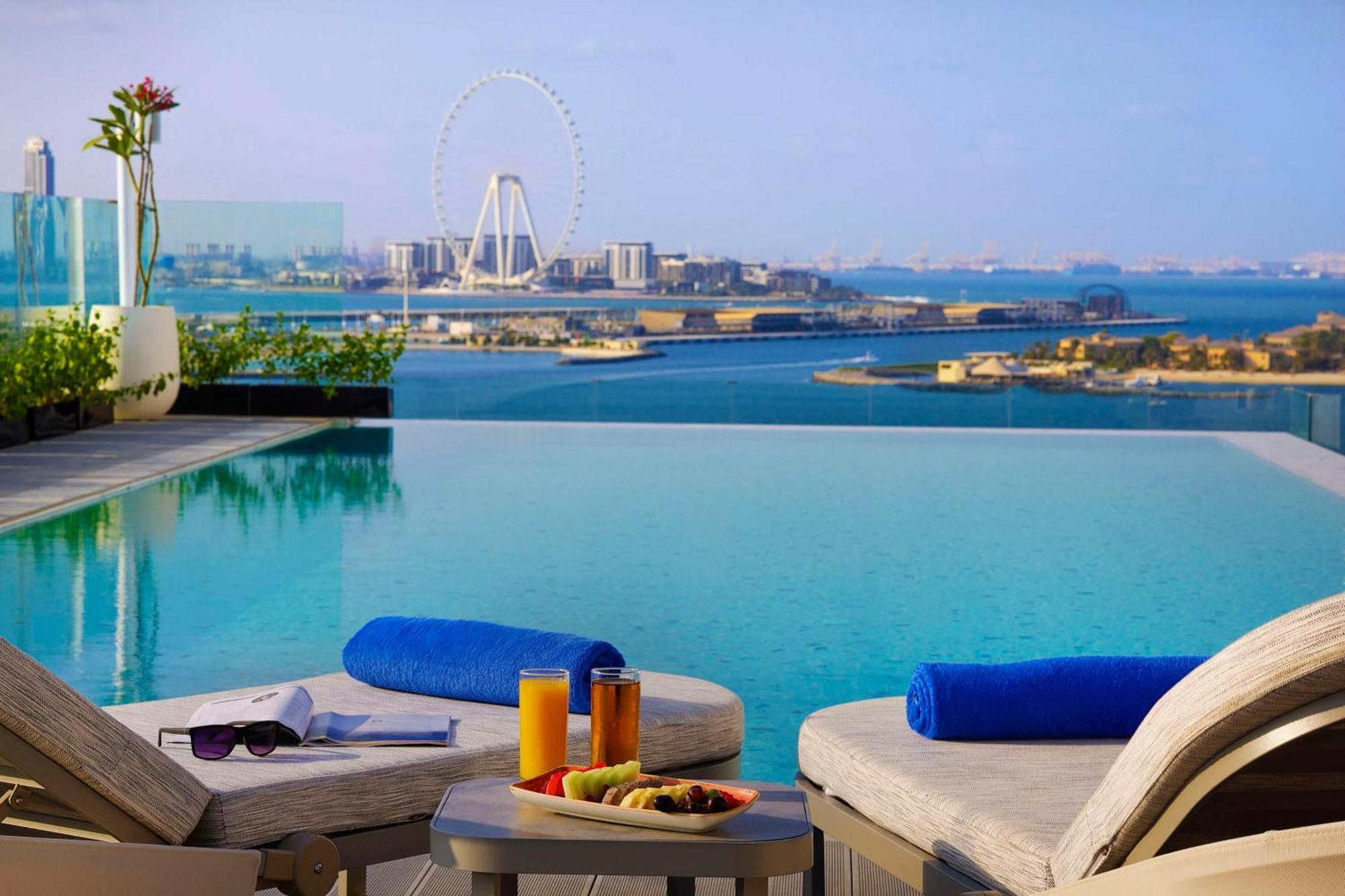 Tumbi West Palm Dubai,tapestry Collection Hilton 4*