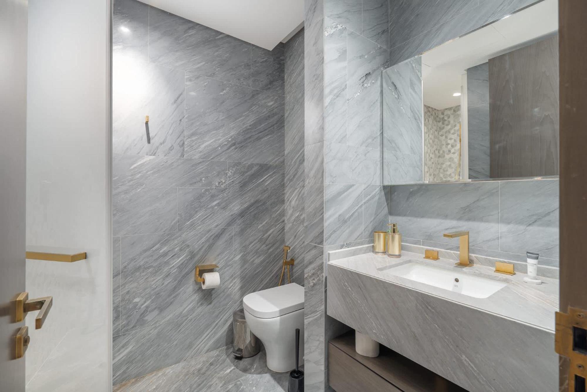 Apartment High-end Quality In Five Palm Jumeirah