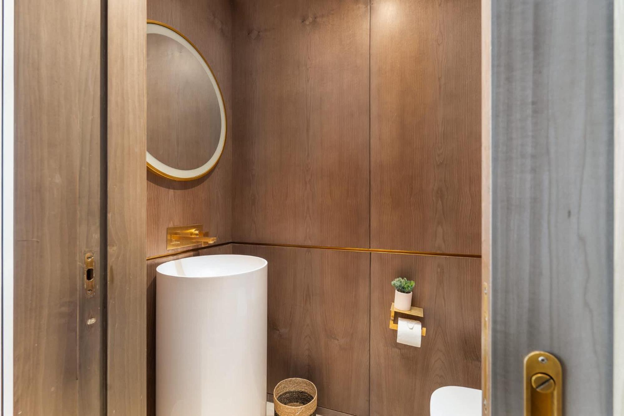 High-end Quality In Five Palm Jumeirah Apartment