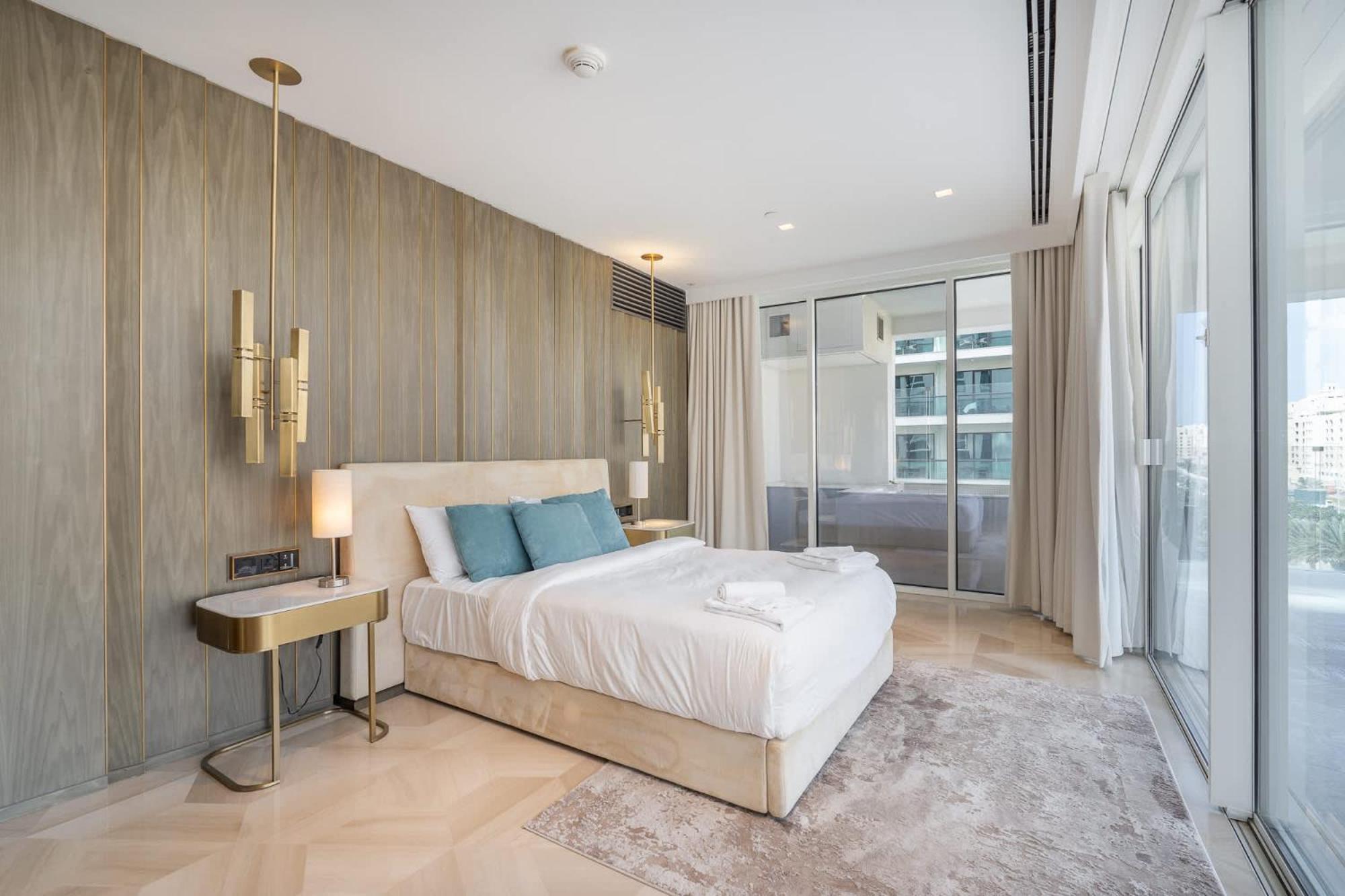 High-end Quality In Five Palm Jumeirah Apartment *