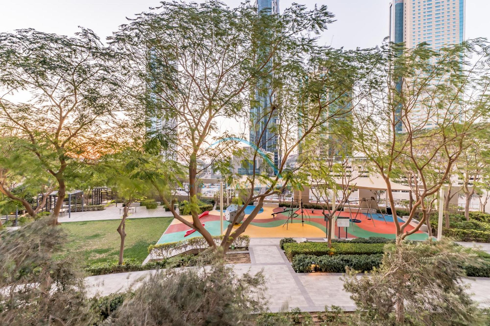 Apartment Views 2br Close To Burj Khalifa & Mall, Burj Vista Tower 2, Downtown By Deluxe Homes *