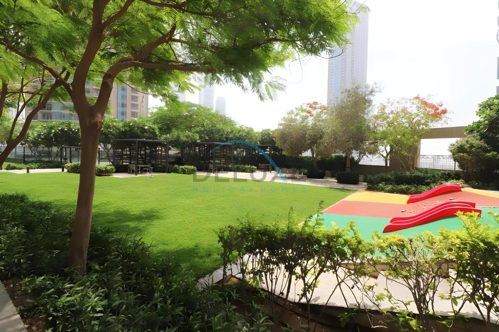 Views 2br Close To Burj Khalifa & Mall, Burj Vista Tower 2, Downtown By Deluxe Homes Apartment Dubai