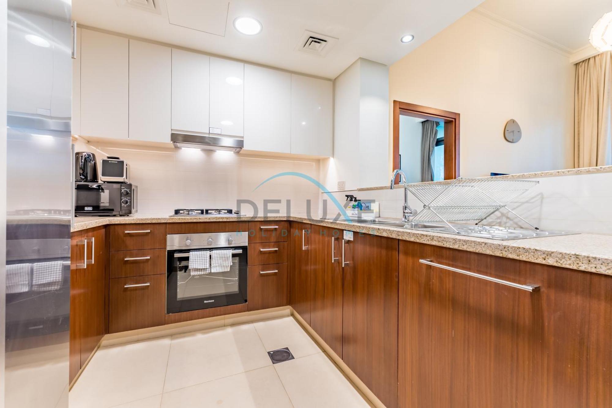 Views 2br Close To Burj Khalifa & Mall, Burj Vista Tower 2, Downtown By Deluxe Homes Apartment