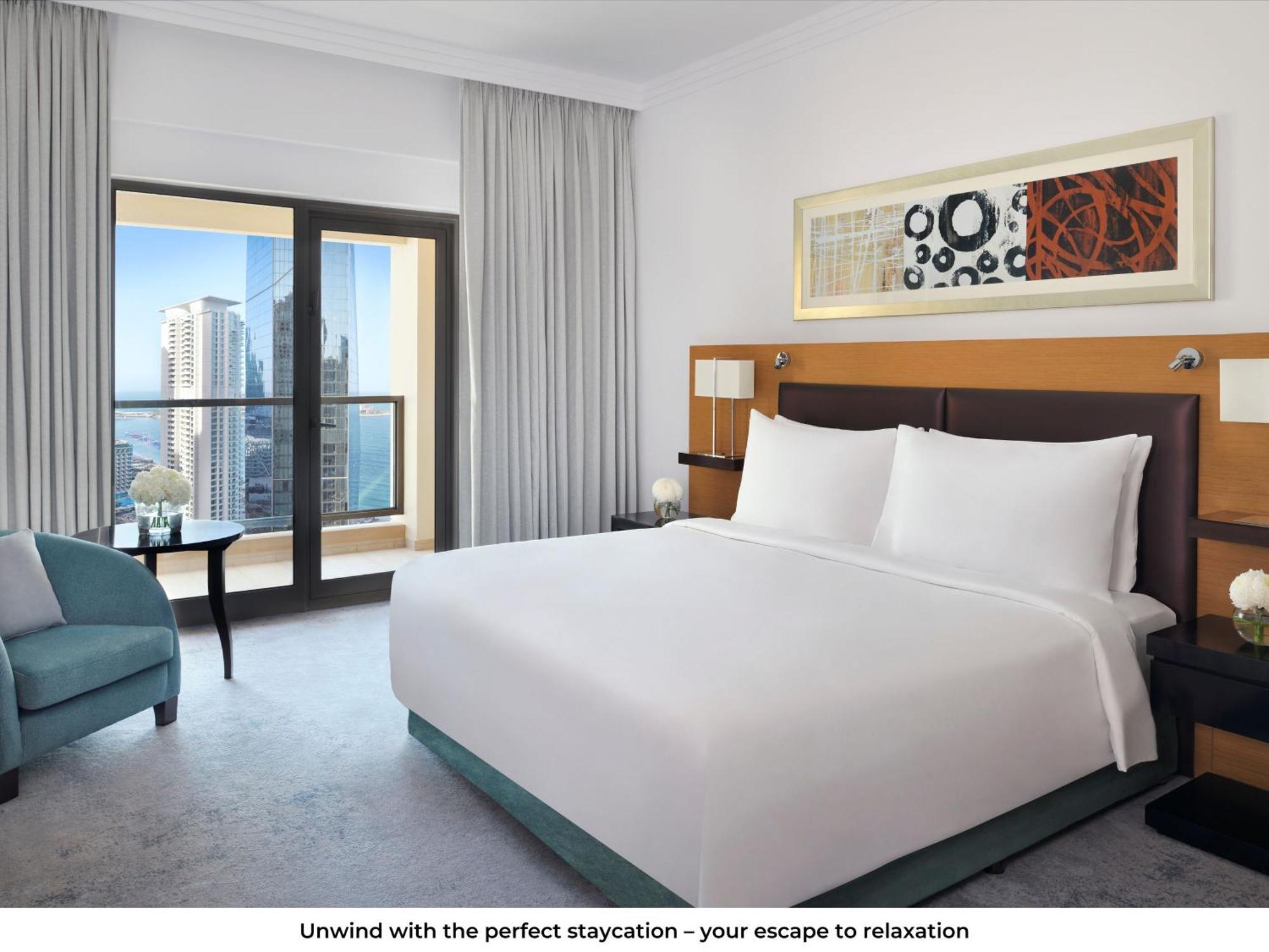 Hotel Moevenpick Jumeirah 5*