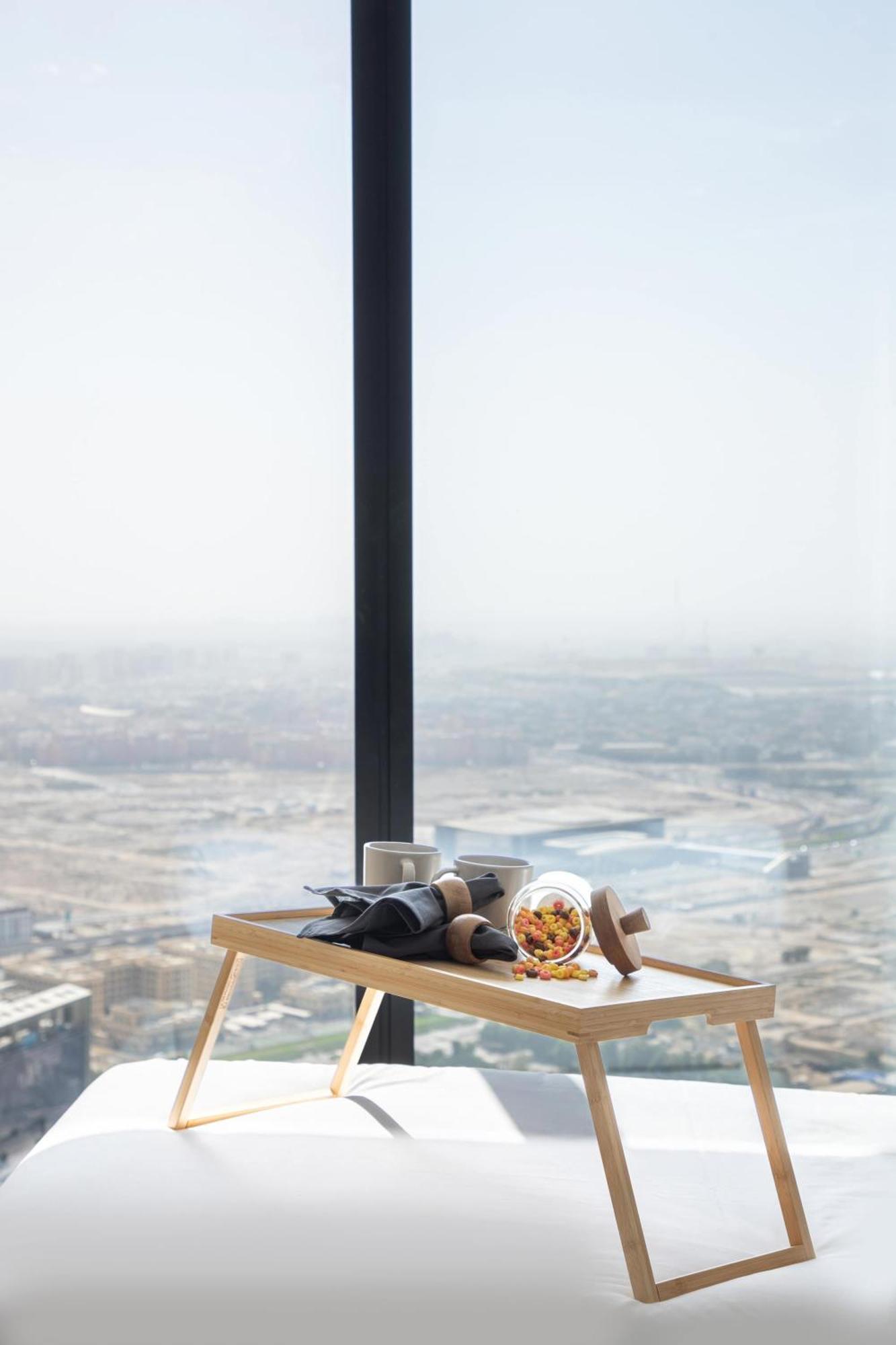 Frank Porter - The Address Jbr Apartment Dubai