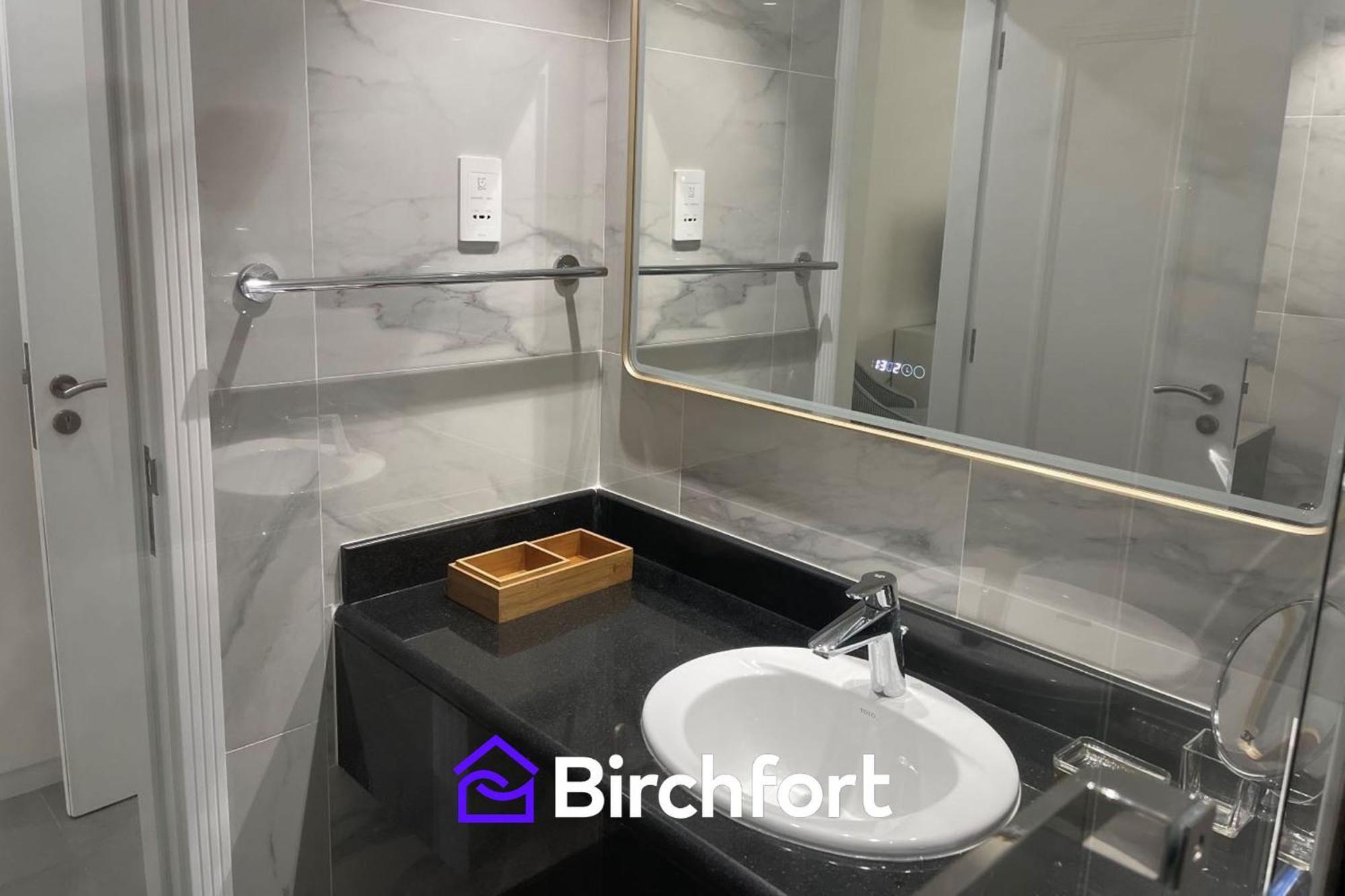 Birchfort - Newly Renovated Unique 1 Bedroom Apartment