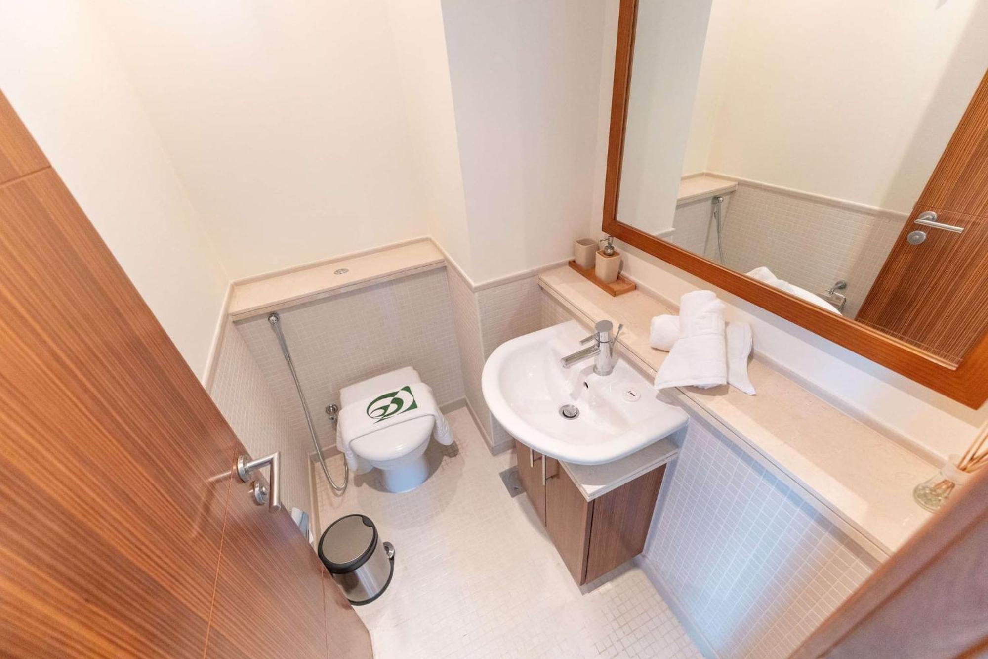Apartment Luxurious 2 Bedroom Delphine Tower By Pk Holidays *