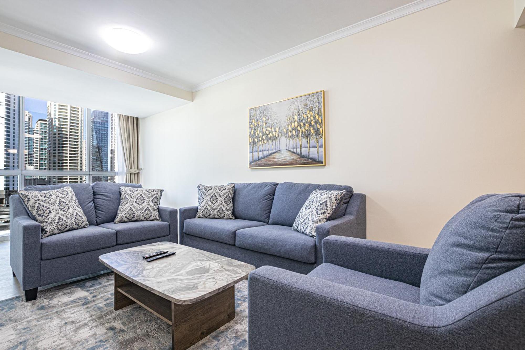 Prime 1br At Global View Walk To The Metro Dubai