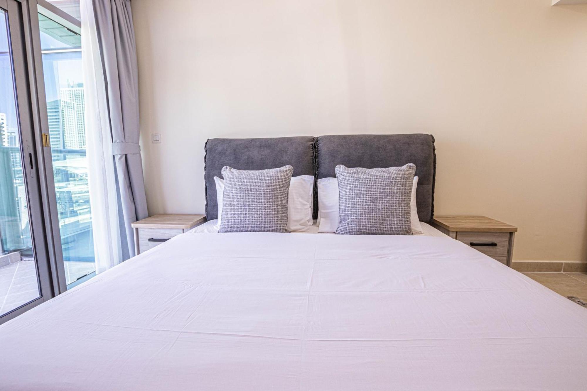 Prime 1br At Global View Walk To The Metro Apartment Dubai