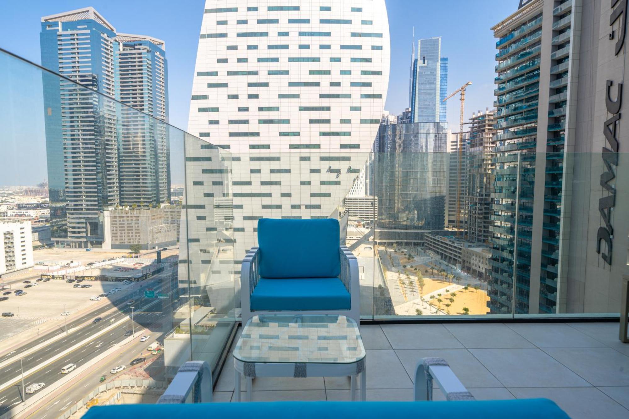 Designer 1br Missoni Newly Built And Fully Equipped Apartment Dubai