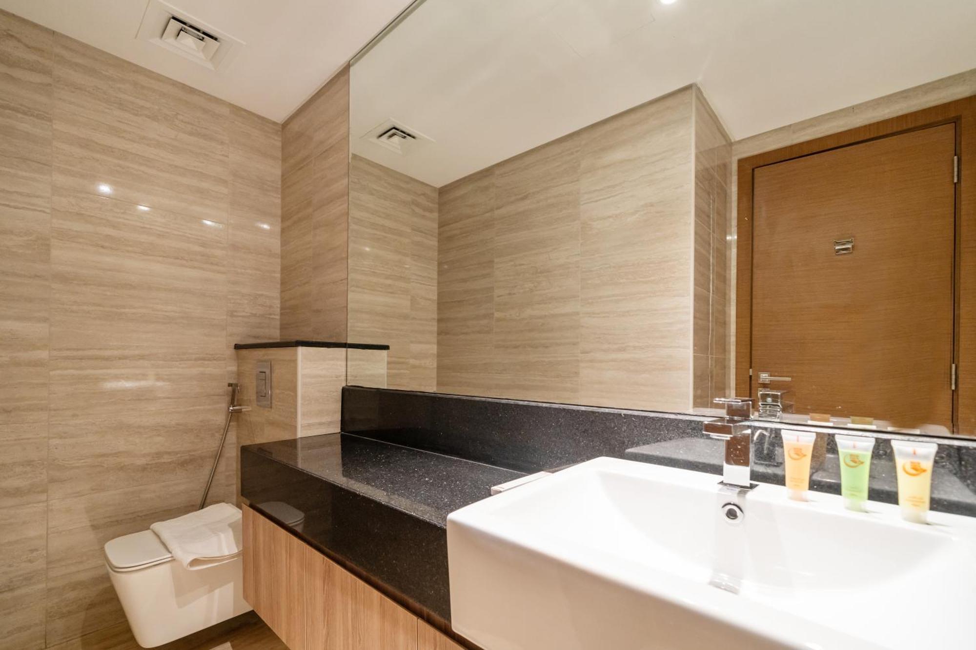 Designer 1br Missoni Newly Built And Fully Equipped Apartment Dubai