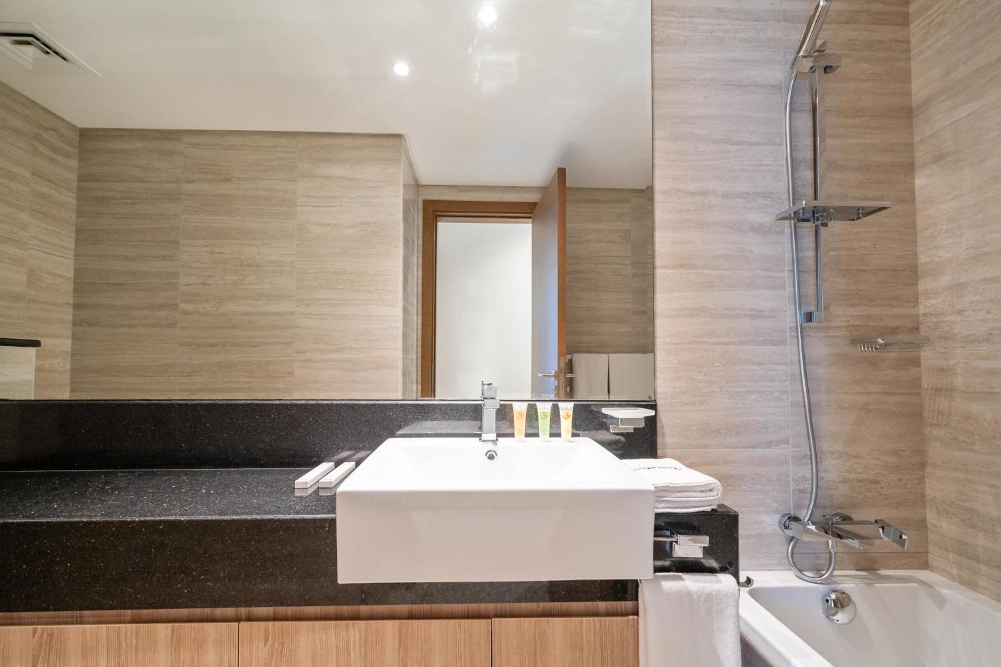 Apartment Designer 1br Missoni Newly Built And Fully Equipped