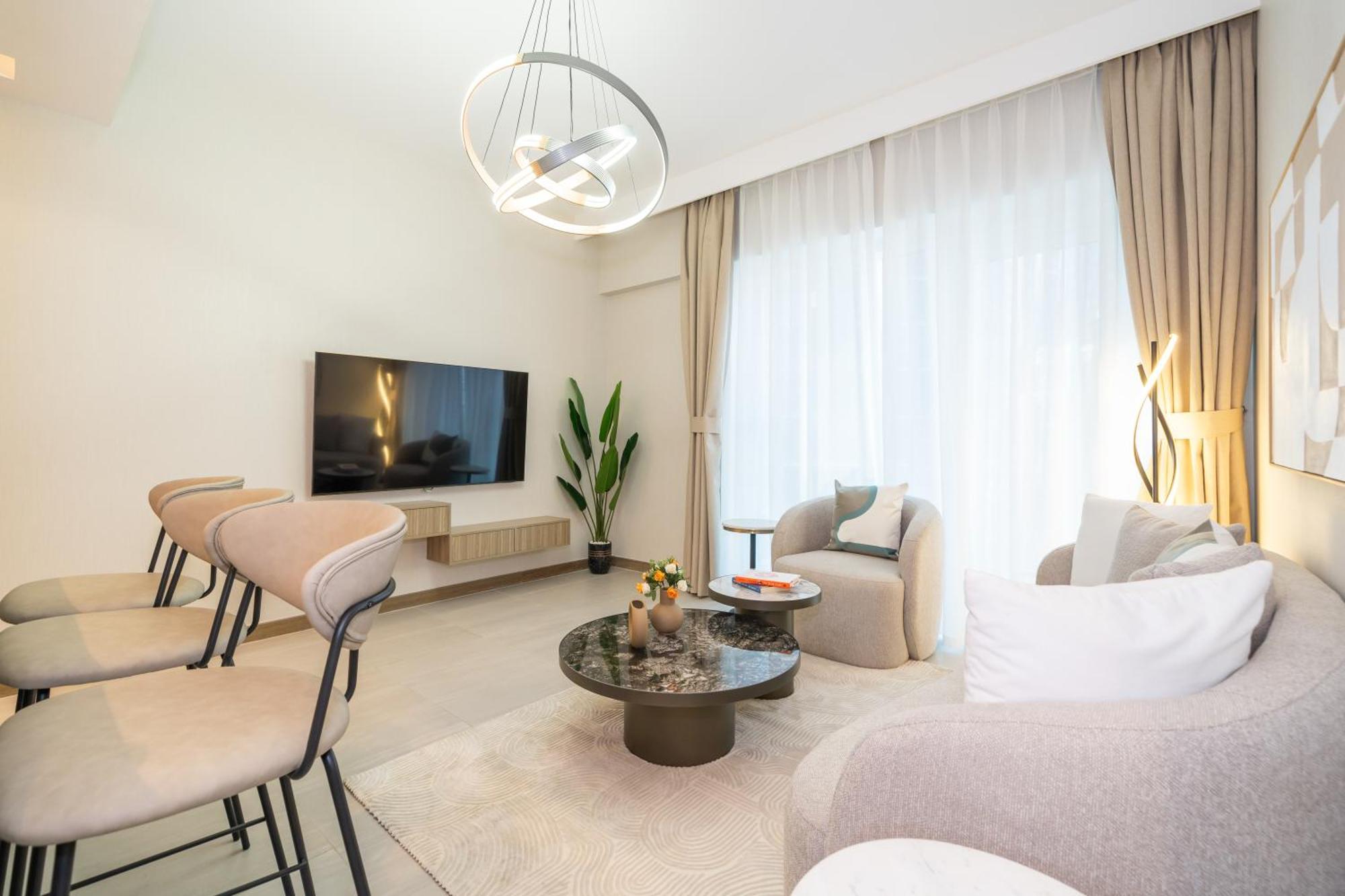 Designer 1br Missoni Newly Built And Fully Equipped Apartment Dubai