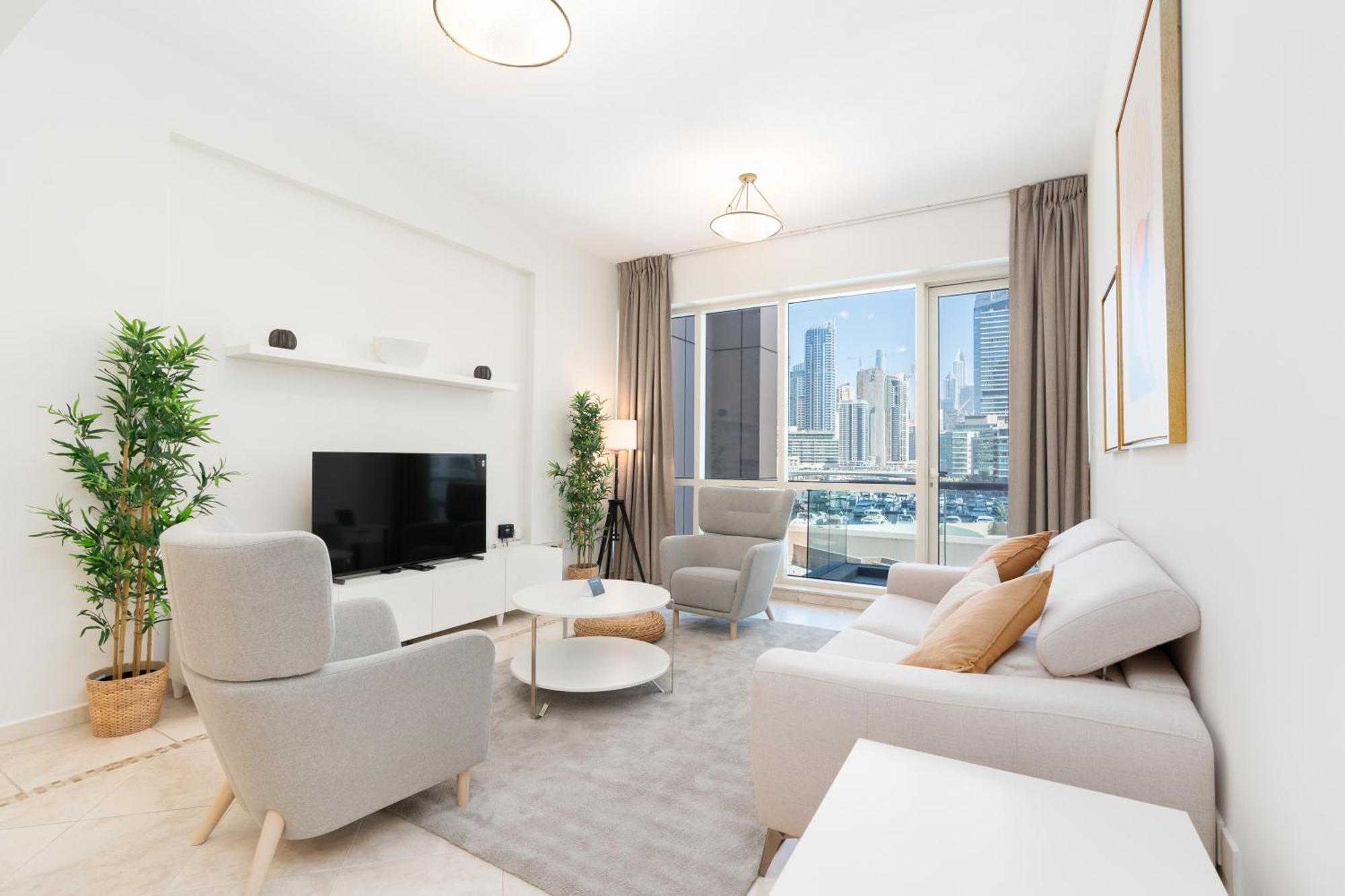 Stylish 1-bedroom With Breathtaking Views At Marina *