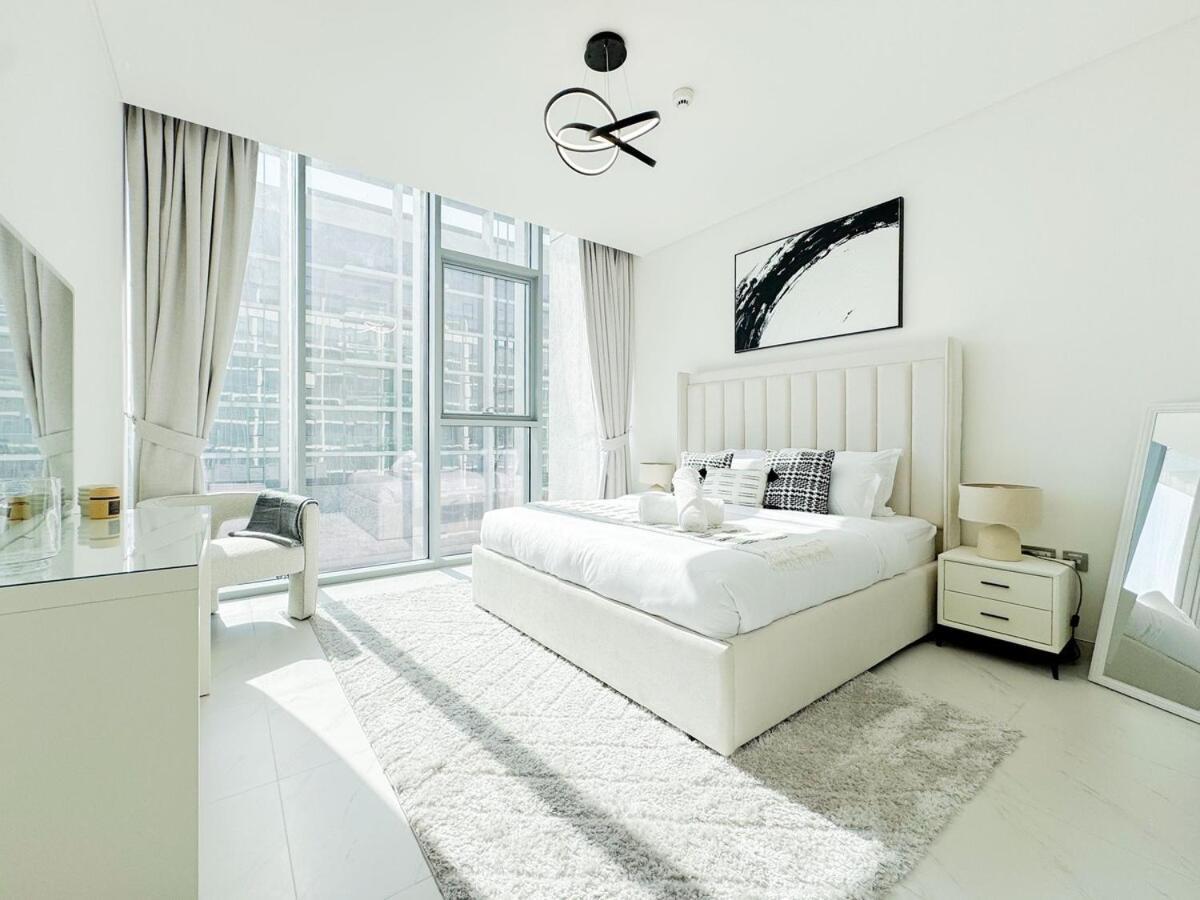Apartment Azure - 1-bed Luxury By Crystal Lagoon, Downtown
