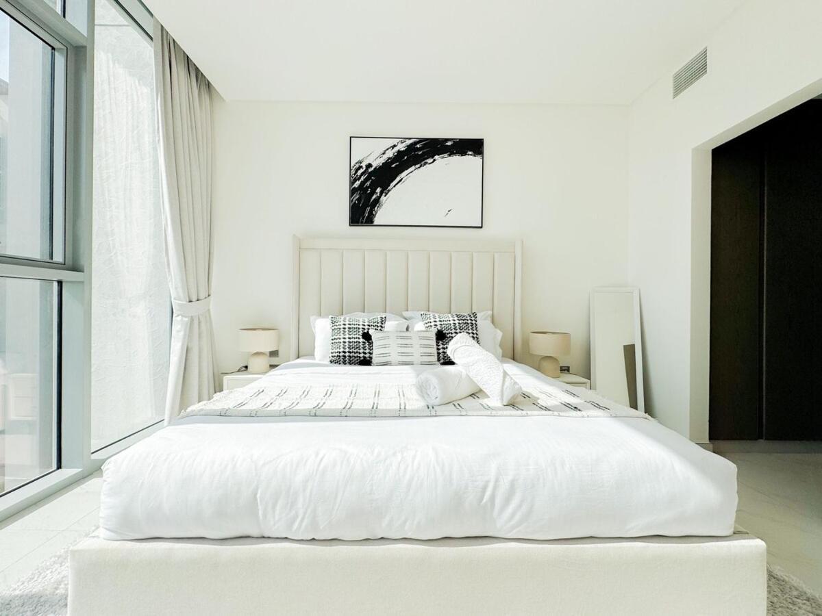 Apartment Azure - 1-bed Luxury By Crystal Lagoon, Downtown