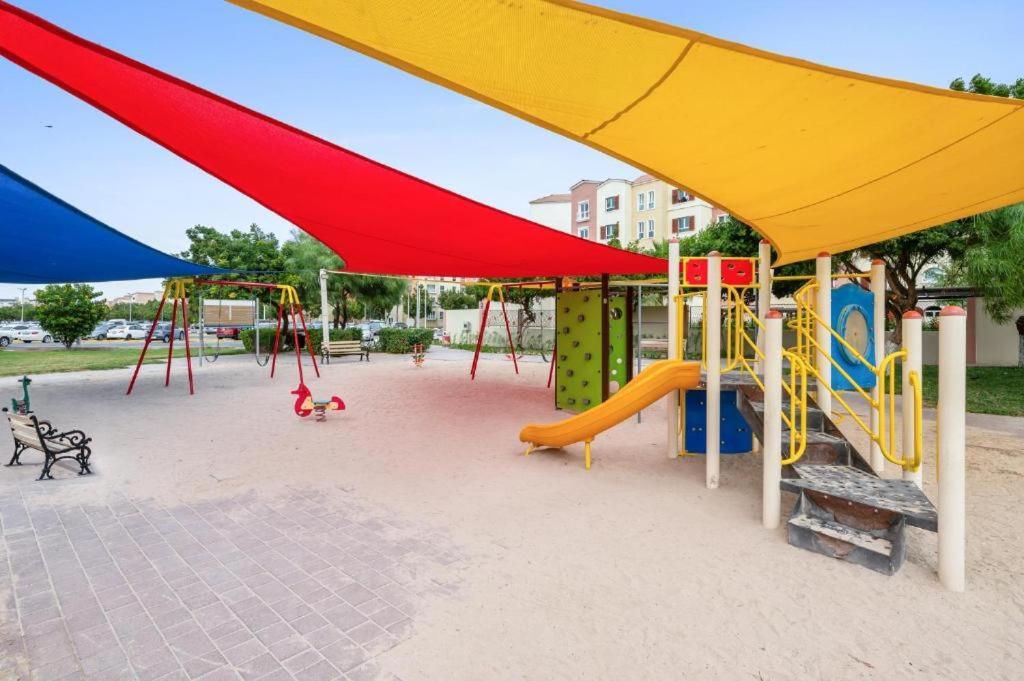 Luxury - Discovery Gardens, 10 Minutes Drive To Marina * Dubai
