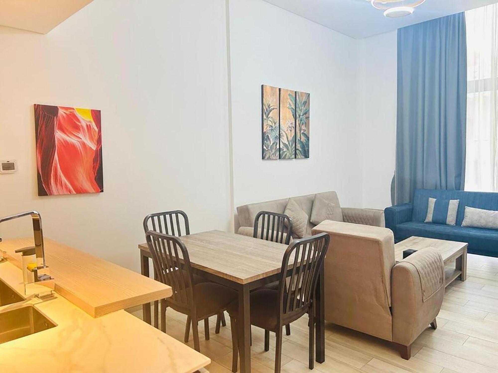 Apartment Stylish 1 Bedroom In Jvc Close To Mall 29 Mins To Trade Fair