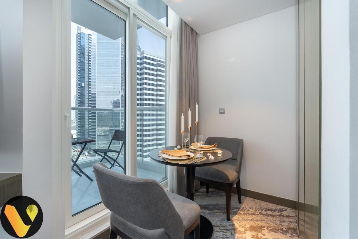 Apartment Vogue Damac Maison Prive Balcony & Pool With Canal View Prime Business Bay Location, Steps From Downtown & Burj Khalifa *