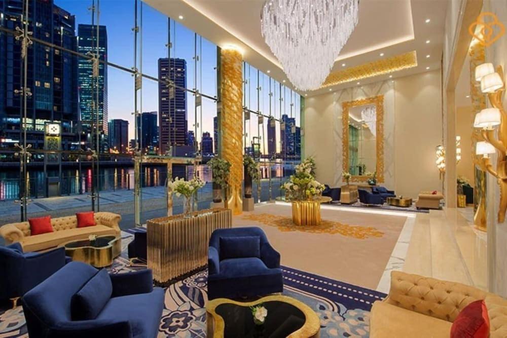 Vogue Damac Maison Prive Balcony & Pool With Canal View Prime Business Bay Location, Steps From Downtown & Burj Khalifa Dubai