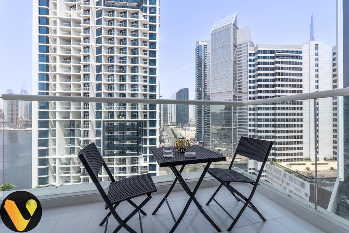 Vogue Damac Maison Prive Balcony & Pool With Canal View Prime Business Bay Location, Steps From Downtown & Burj Khalifa Apartment Dubai
