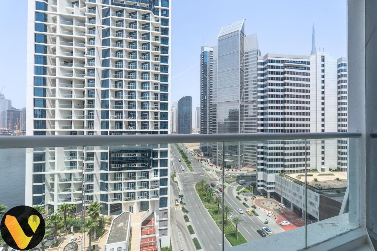 Apartment Vogue Damac Maison Prive Balcony & Pool With Canal View Prime Business Bay Location, Steps From Downtown & Burj Khalifa Dubai