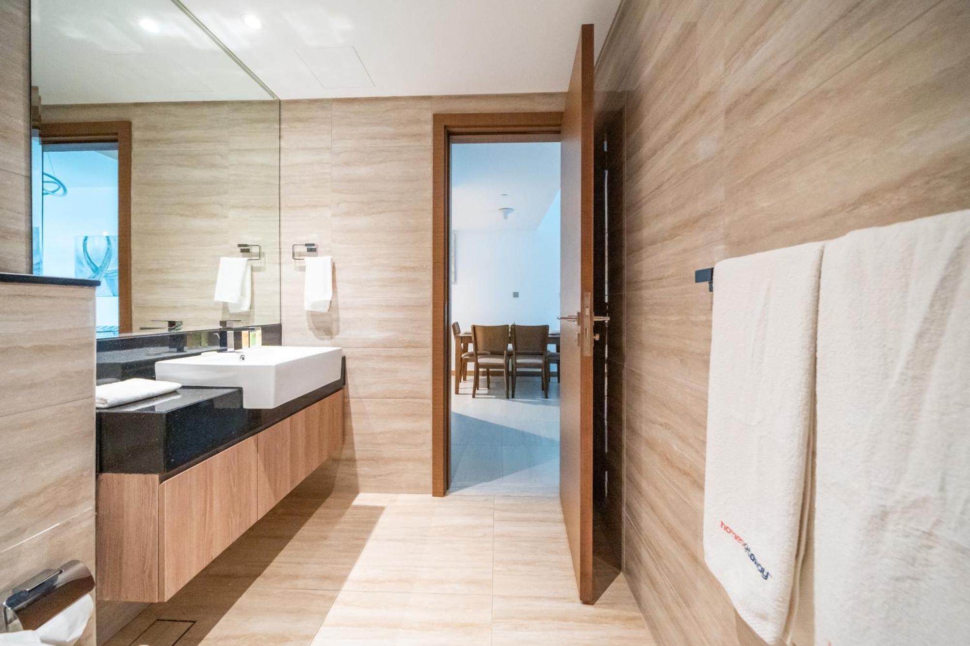 Exquisite 1-bedroom Fully Furnished At Missoni Apartment